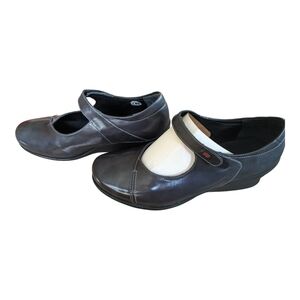 Wolky Hume Gray Mid Patent Mary Jane Low Wedge Size 42 GUC